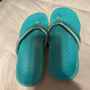 Vionic Tide Thong Sandals